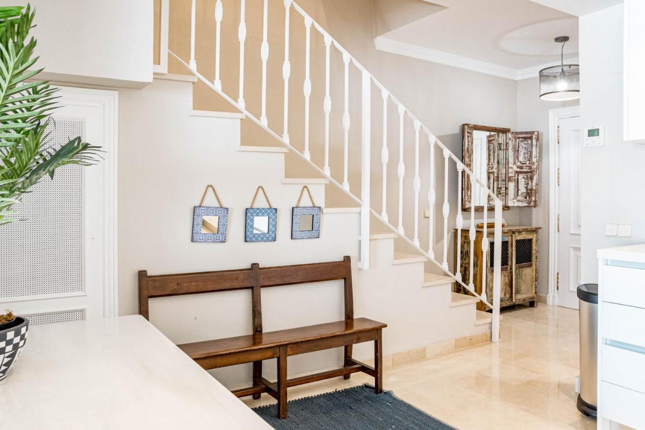 Сasa de vacaciones Captivating Coastal Townhouse In Aloha Pueblo With Amazing Mountain Views Marbella